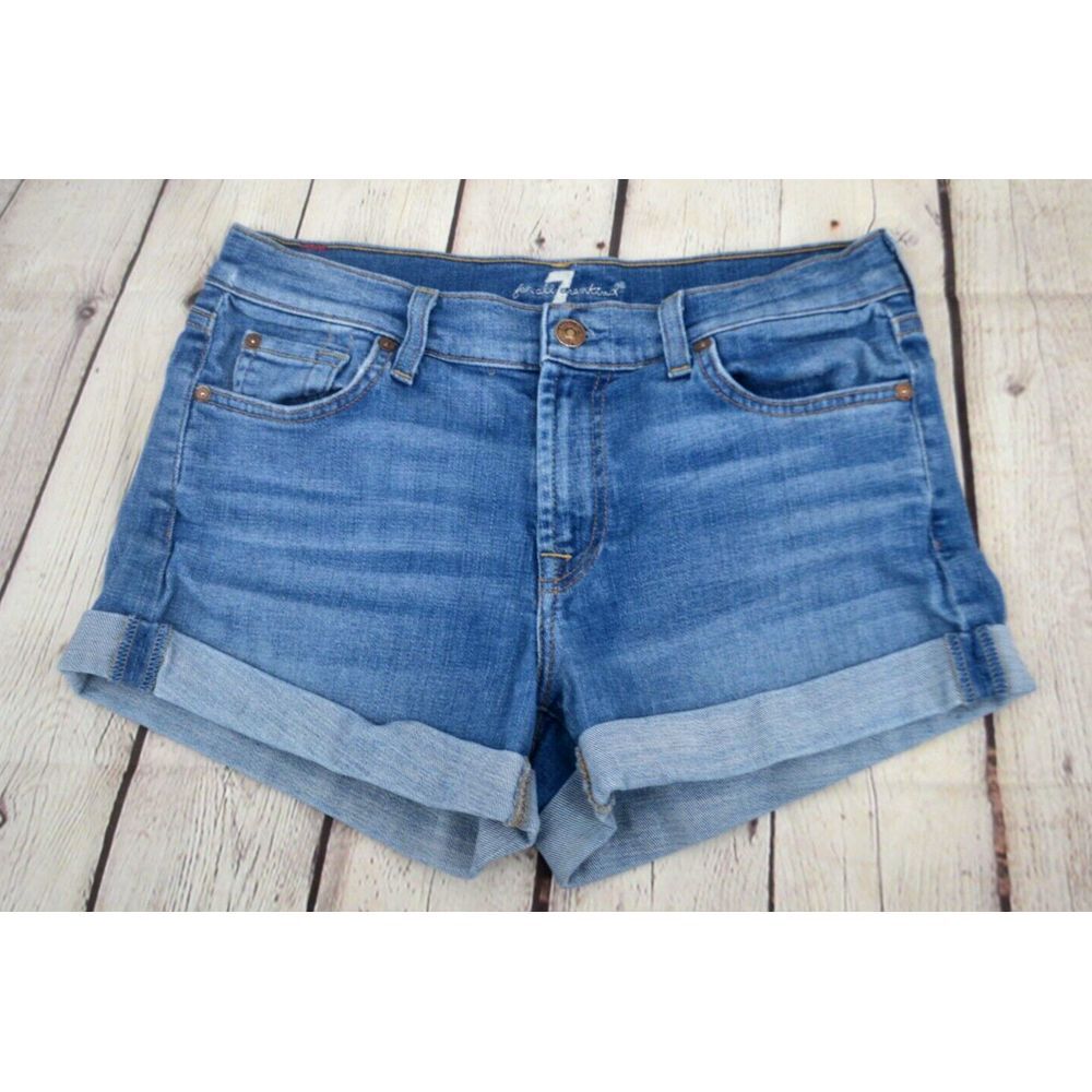 7 FOR ALL MANKIND Women's Jean / Denim Shorts SIZE 27 Medium Wash